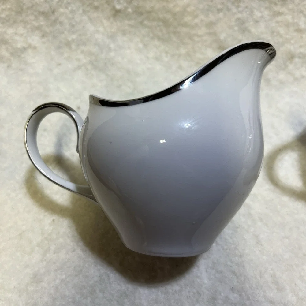 Harmony House Moderne pattern Sugar And Creamer Set Japan # 3545 VTG